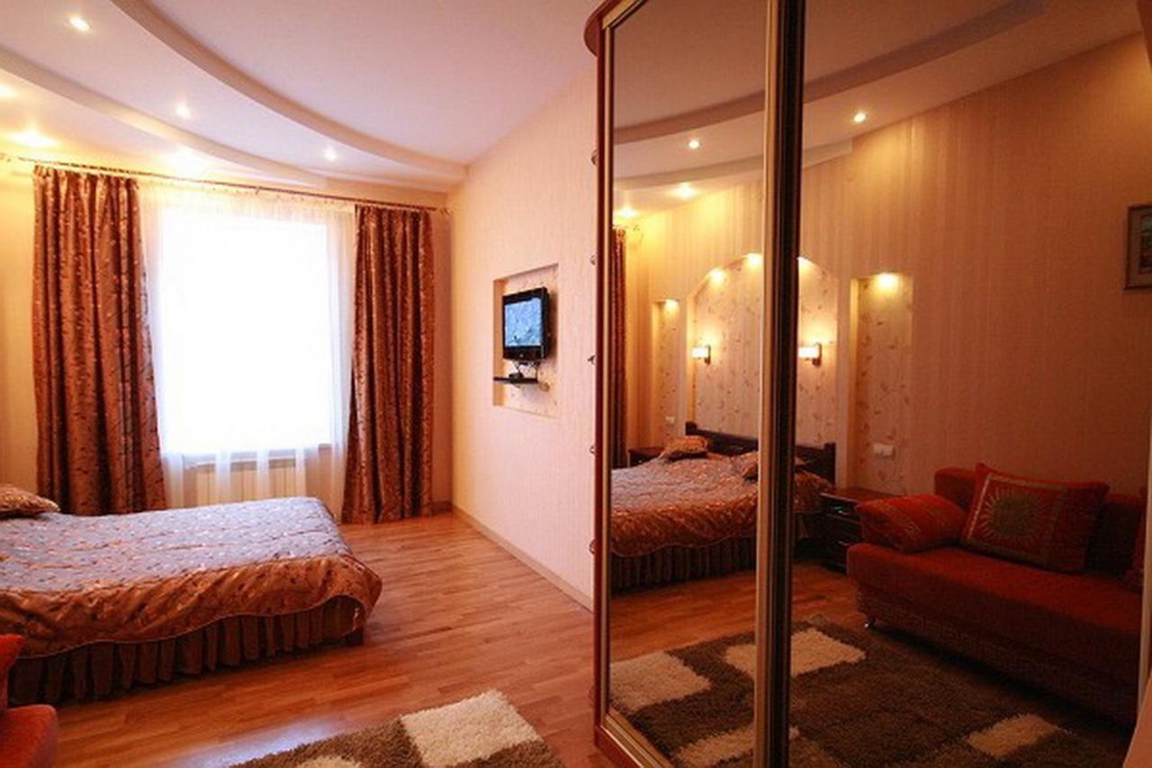 Park And Opera Apartments Lviv Kültér fotó