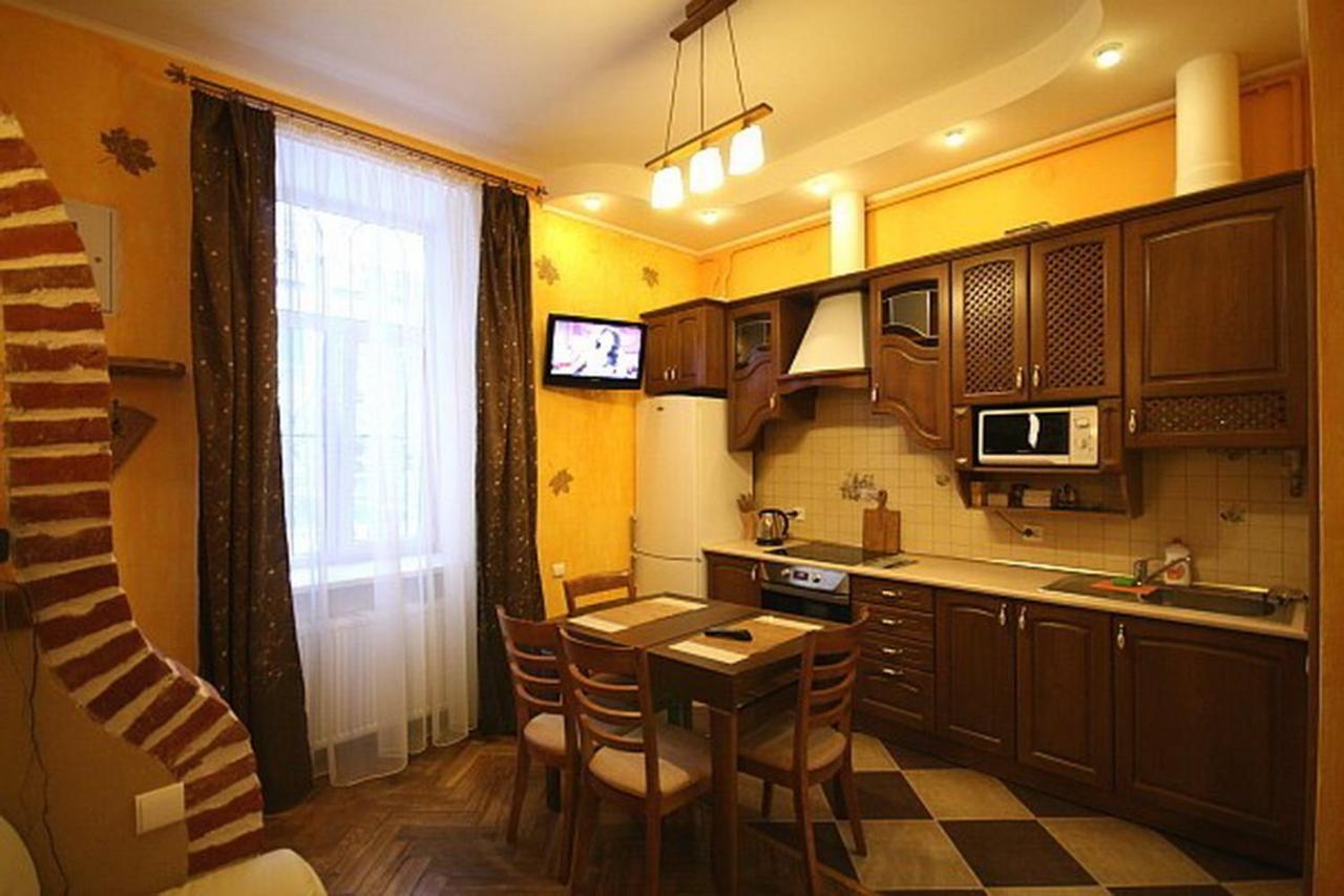 Park And Opera Apartments Lviv Kültér fotó